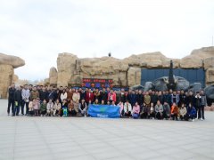 公司組織員工春游，熔煉團(tuán)隊