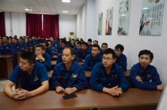 花二車間激勵員工爭創(chuàng)生產(chǎn)亮點  深化精益生產(chǎn)